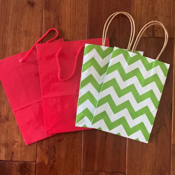 CHRISTMAS GIFT BAG BUNDLE 25+ bags tags & tissue - Picture 4 of 12